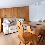 Leopardi 3 *