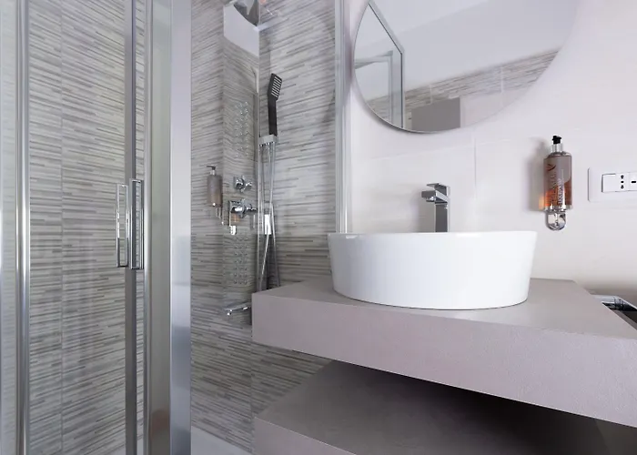 Leopardi 3 Appartement *