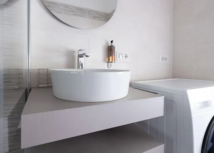 Leopardi 3 Appartement *